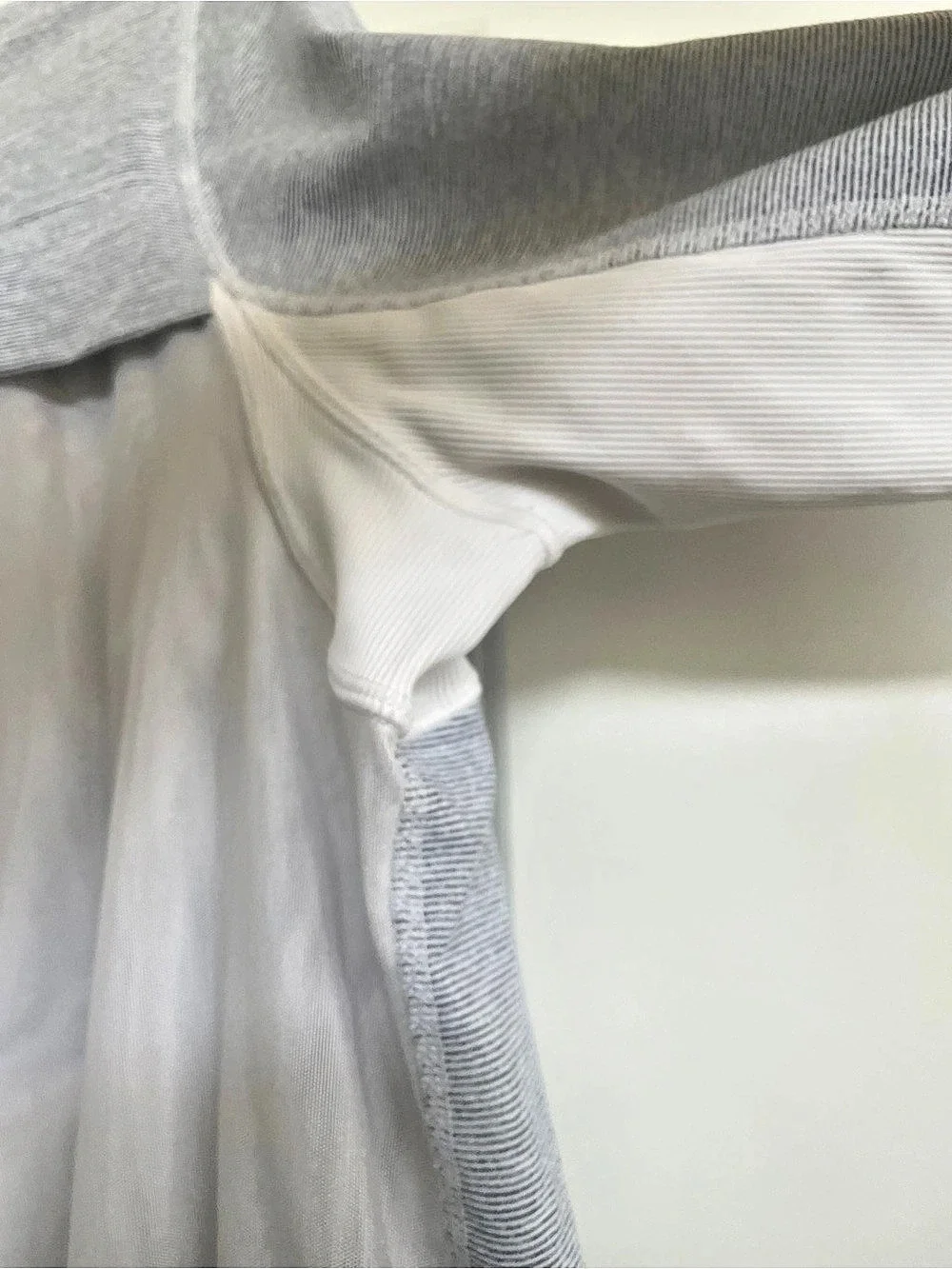 Lululemon Athletica Tadasana Grey White Mesh Jacket Size 10
